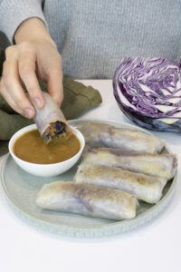 Rollitos de primavera de col lombarda